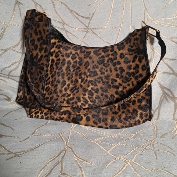3/$15 Cheetah Print Mini Shoulder Purse - Picture 2 of 3